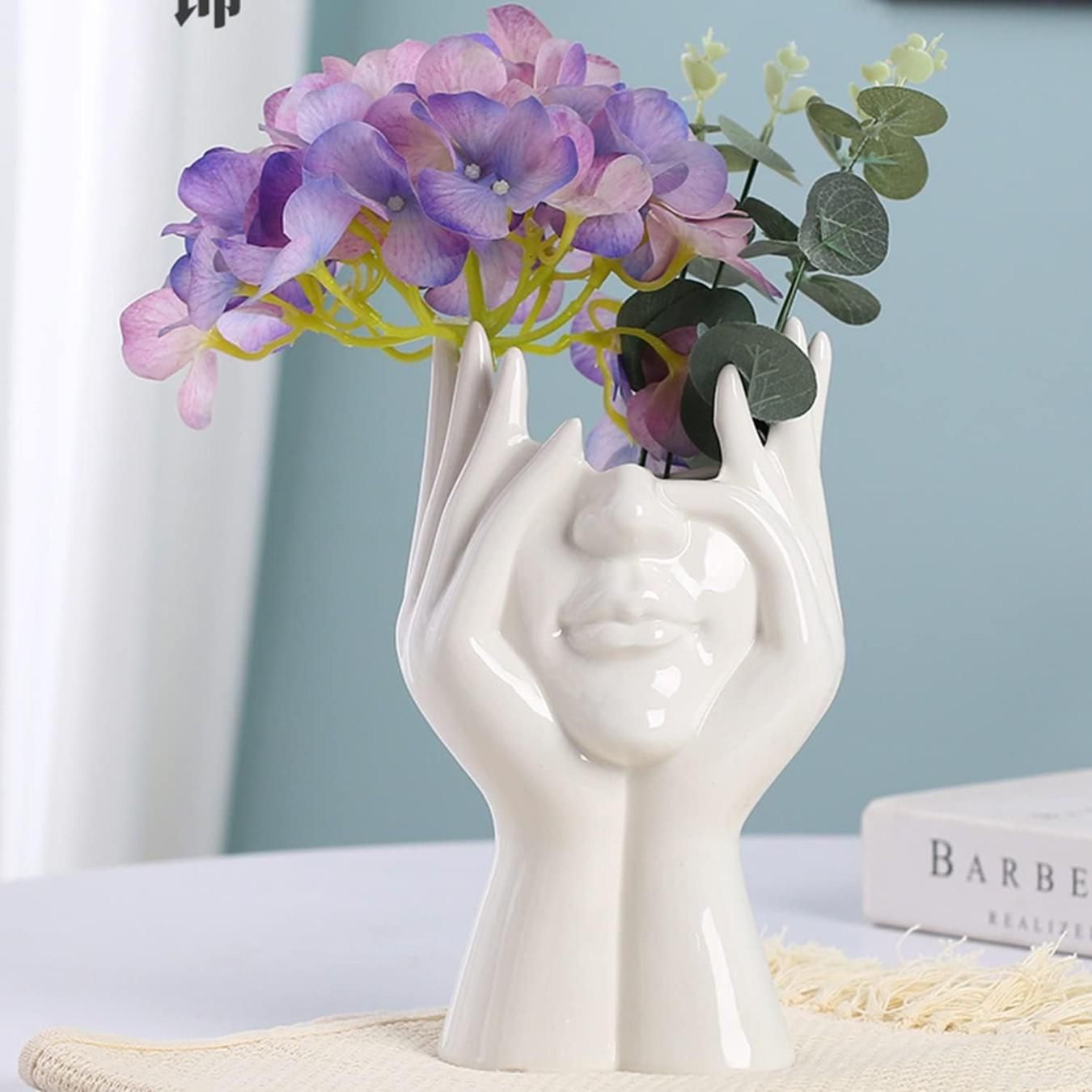 Aesthetic Face Vase – Elegant Ceramic Décor Accent