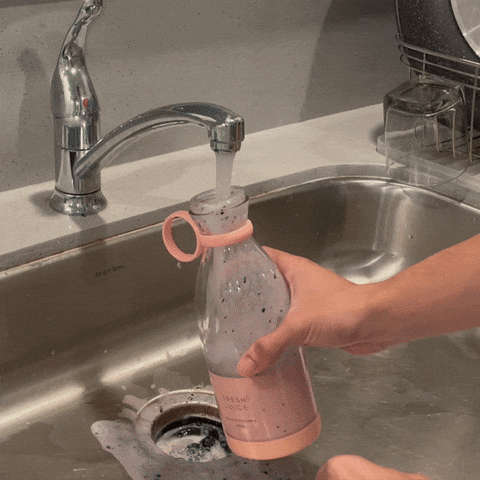 Electric Portable Mini Juicer Bottle – Wireless Smoothie Blender